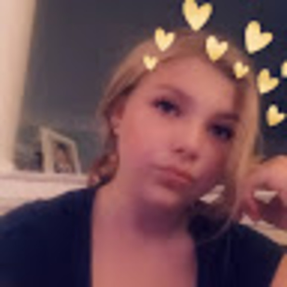 Meet your Posher, Alexandra - Picture 1 of 1